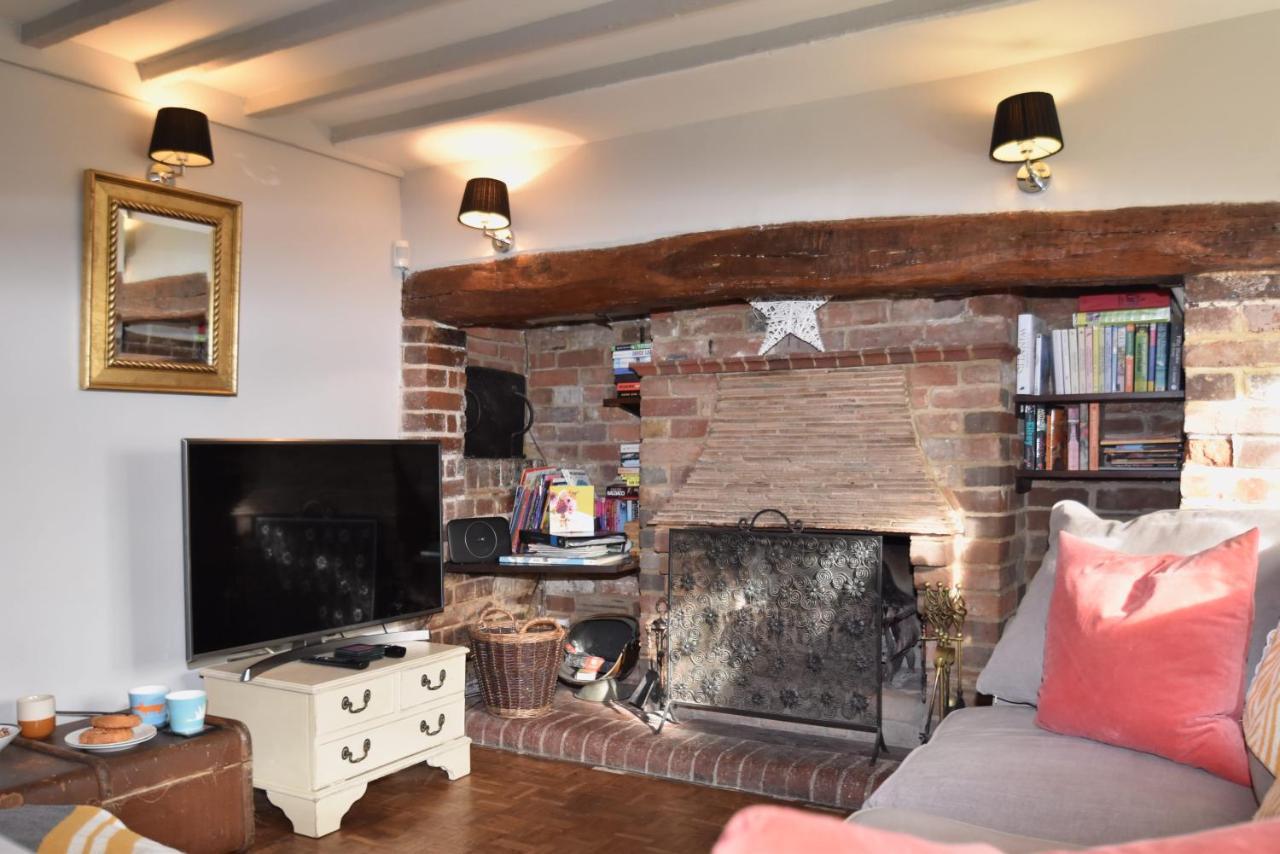 Rose Mullion Cottage Pett Екстер'єр фото